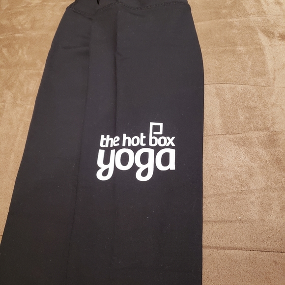 High waist hotbox yoga pants - Picture 2 of 4